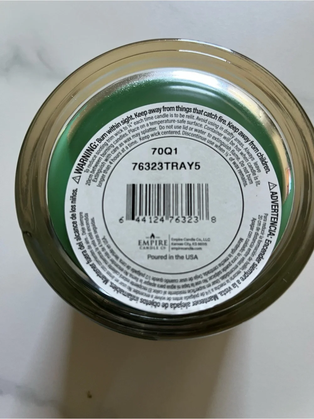 Tuscany Blue Sea 3-Wick Soy Blend Candle — Blue, Yellow, Green
